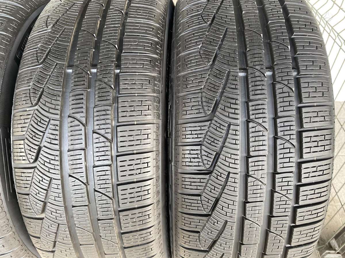 Pirelli Sottozero, winter 225/45 R18