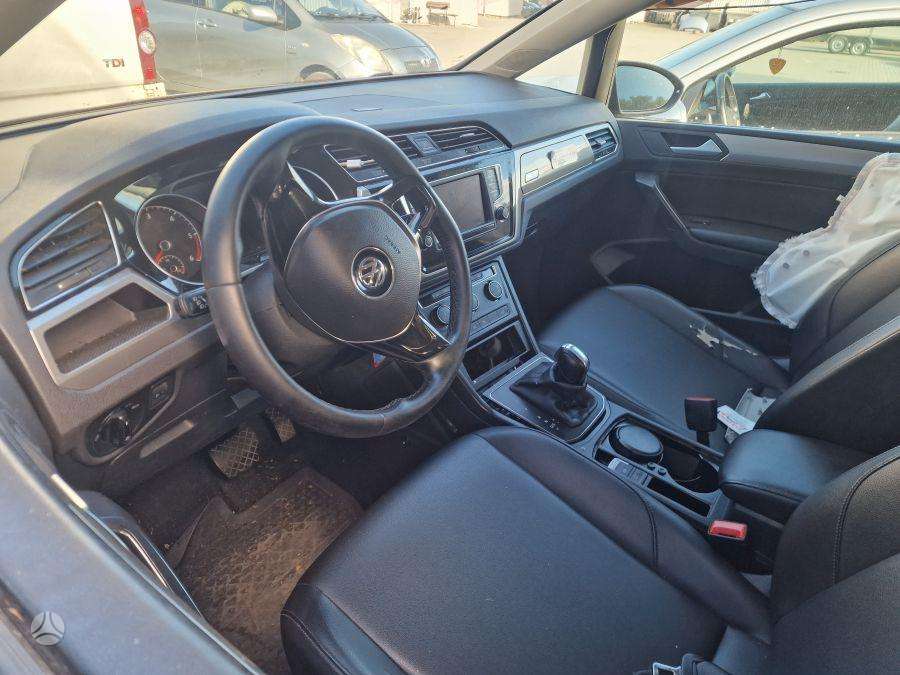 Volkswagen Touran dalimis.