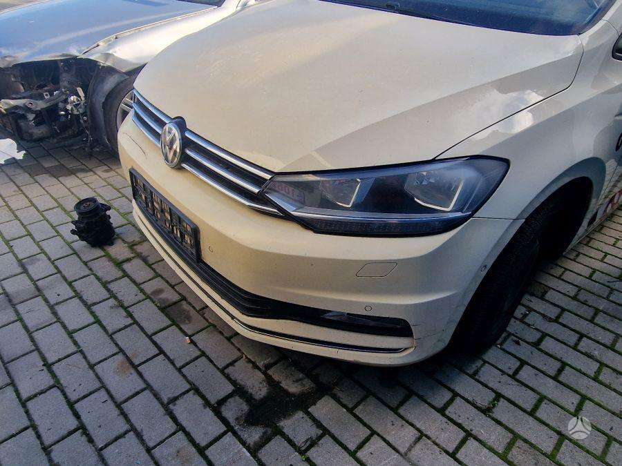 Volkswagen Touran по частям.
