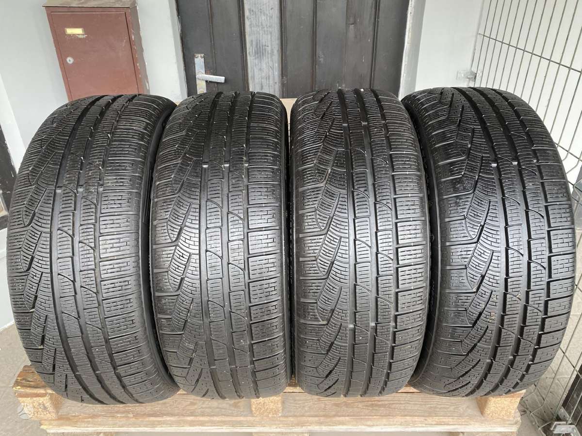 Pirelli Sottozero, winter 225/45 R18