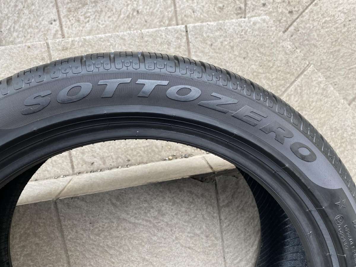 Pirelli Sottozero, winter 225/45 R18