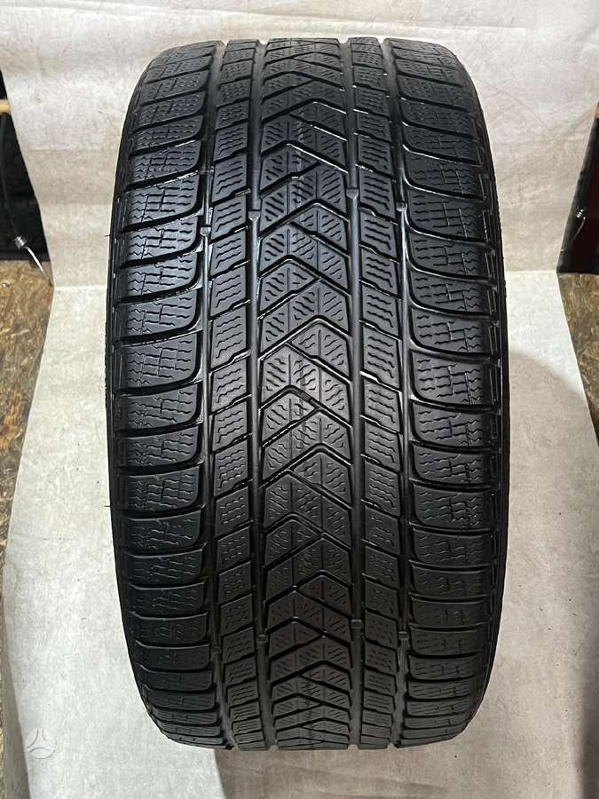 Pirelli SOTTOZERO 3, winter 285/35 R20