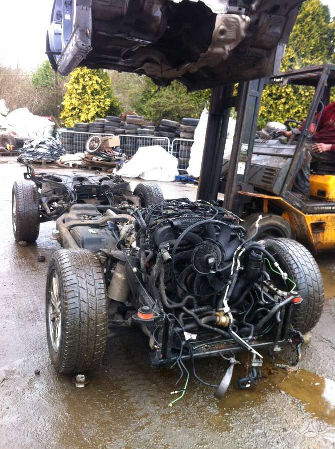Land Rover Discovery по частям. 2 7 dyzelis