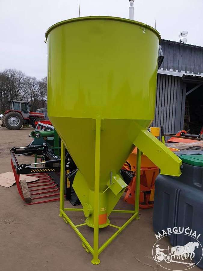 Adraf Pašarų maišytuvai, feed mixer / dispenser