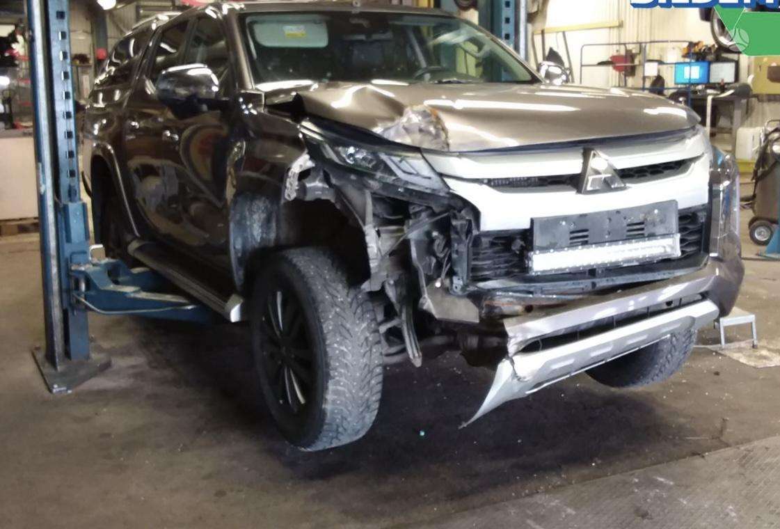 Mitsubishi L200 kėbulo dalys
