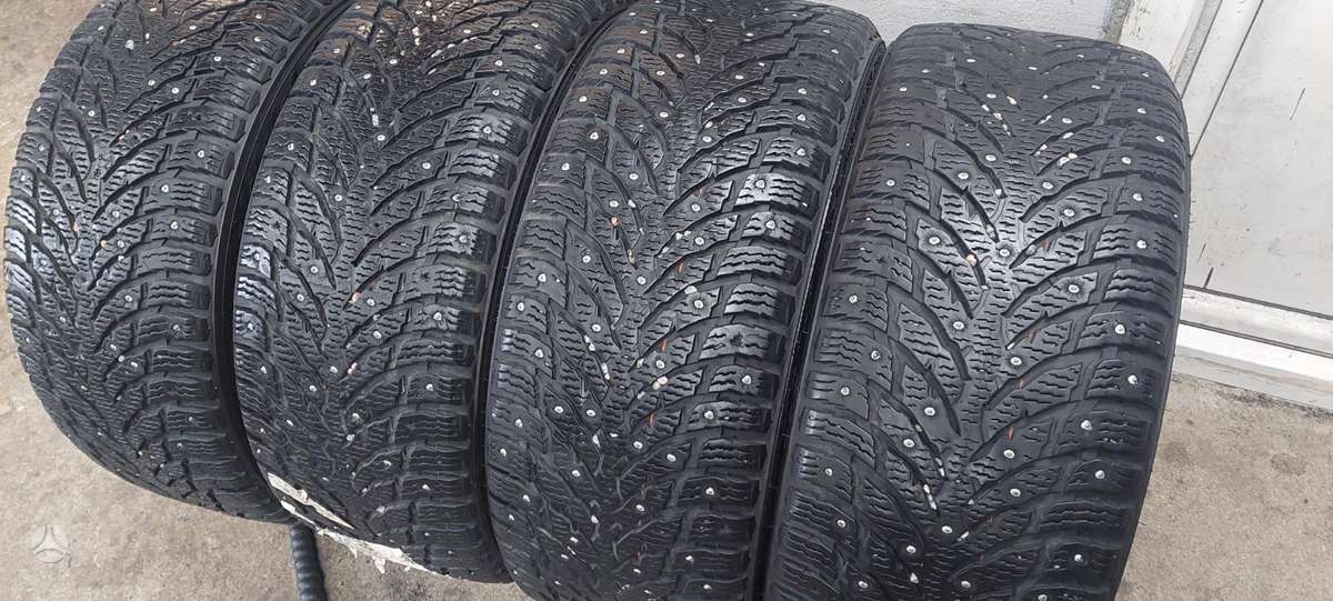 Nokian, зимние 235/45 R18