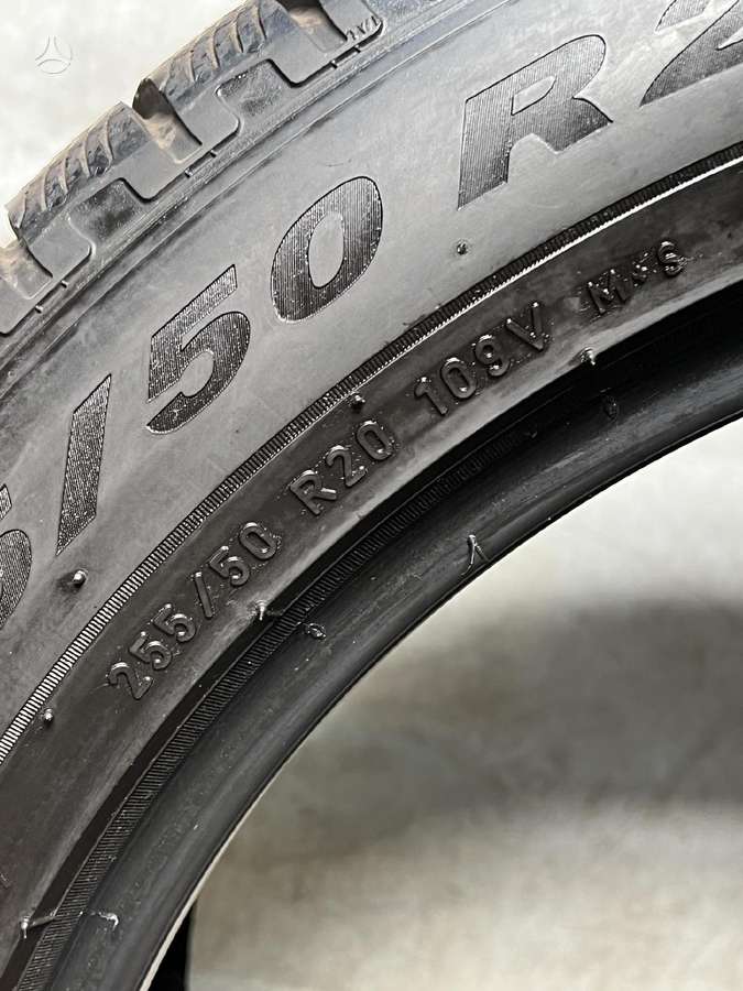Pirelli SCORPION WINTER, winter 255/50 R20
