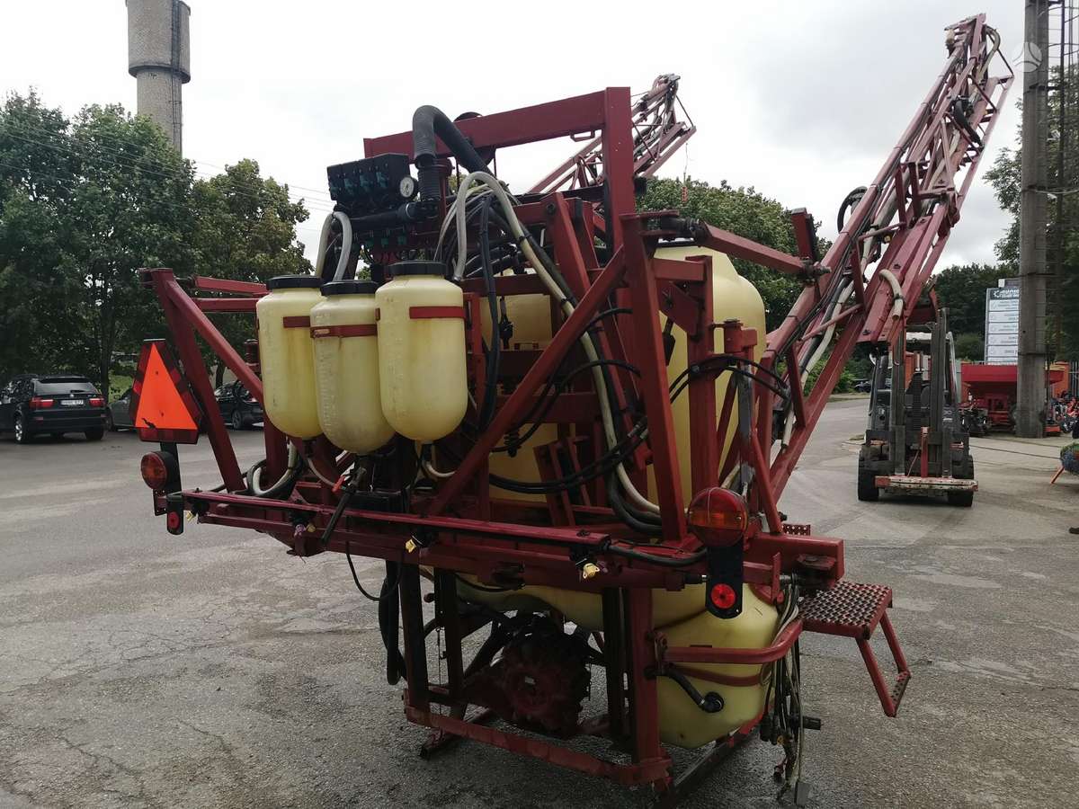 Hardi Mega, разбрызгиватели