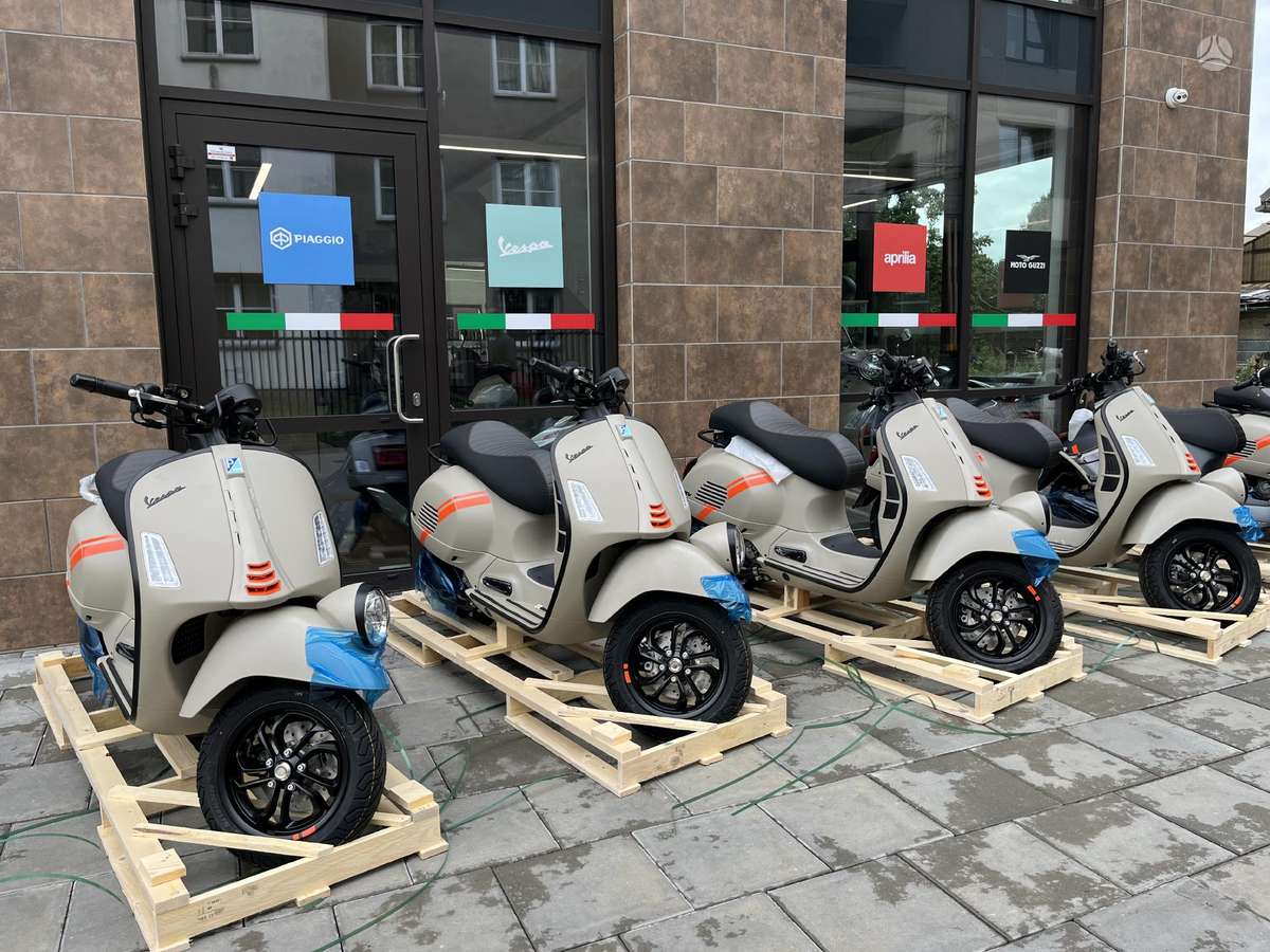 Piaggio Vespa 310cc, scooters / mopeds