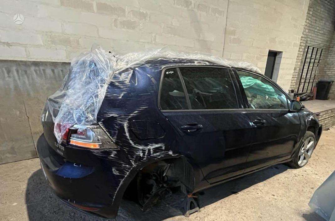 Volkswagen Golf for parts