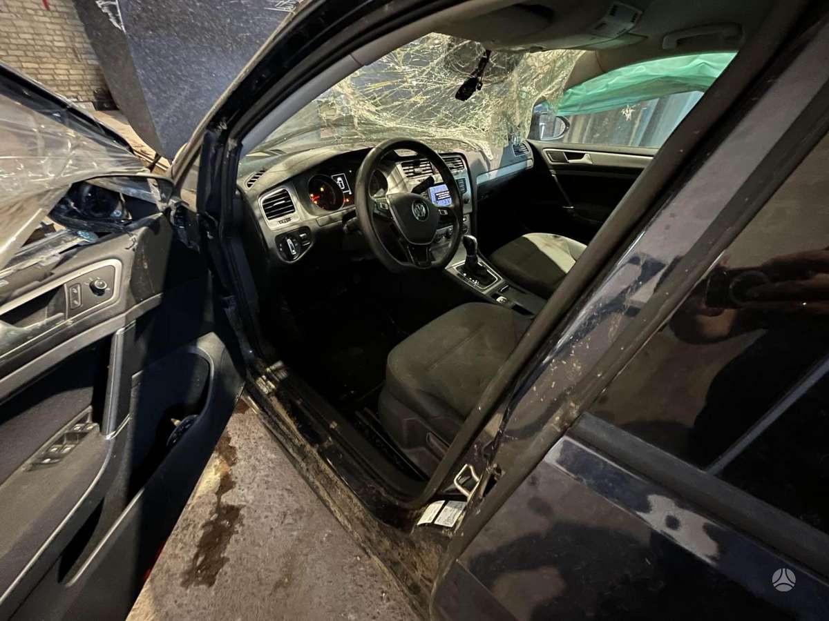 Volkswagen Golf по частям