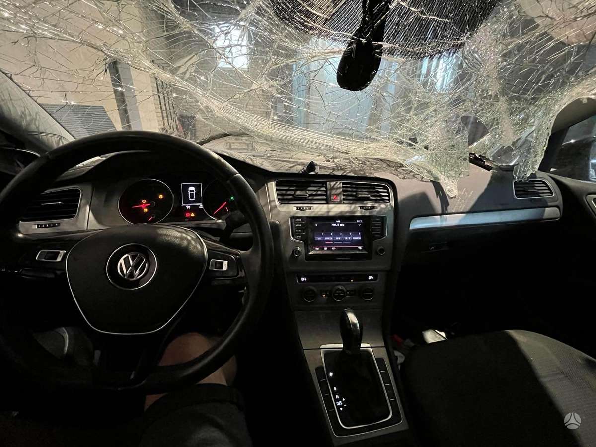 Volkswagen Golf for parts