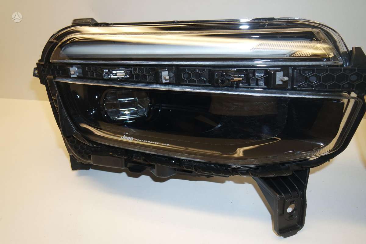 Jeep Avenger lights