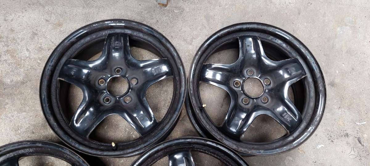 Opel, plieniniai štampuoti, R17