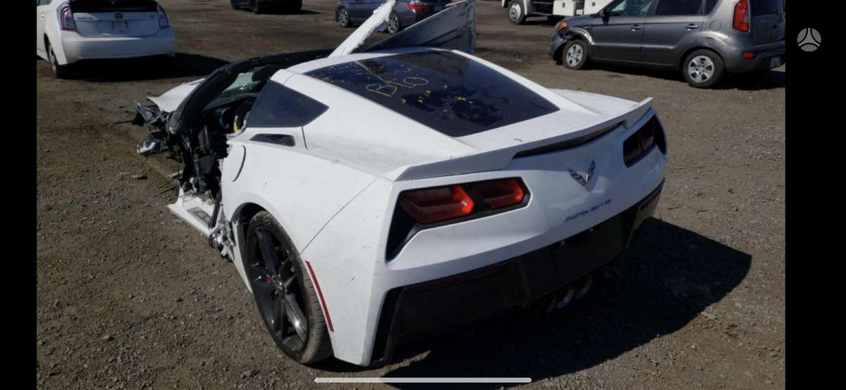 Chevrolet Corvette, Duris, doors