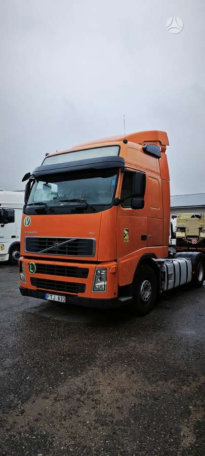 Volvo FH 480, double sleeper