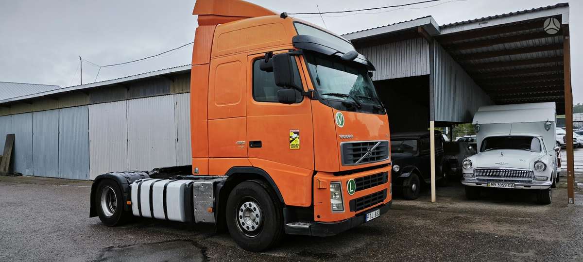 Volvo FH 480, double sleeper