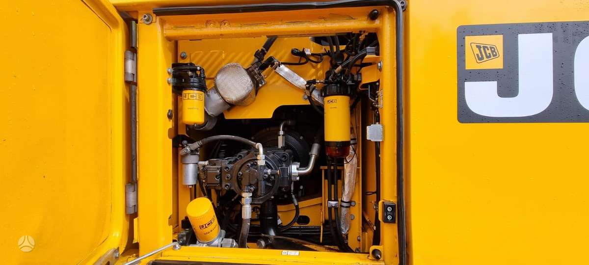 JCB 220X LC, excavator