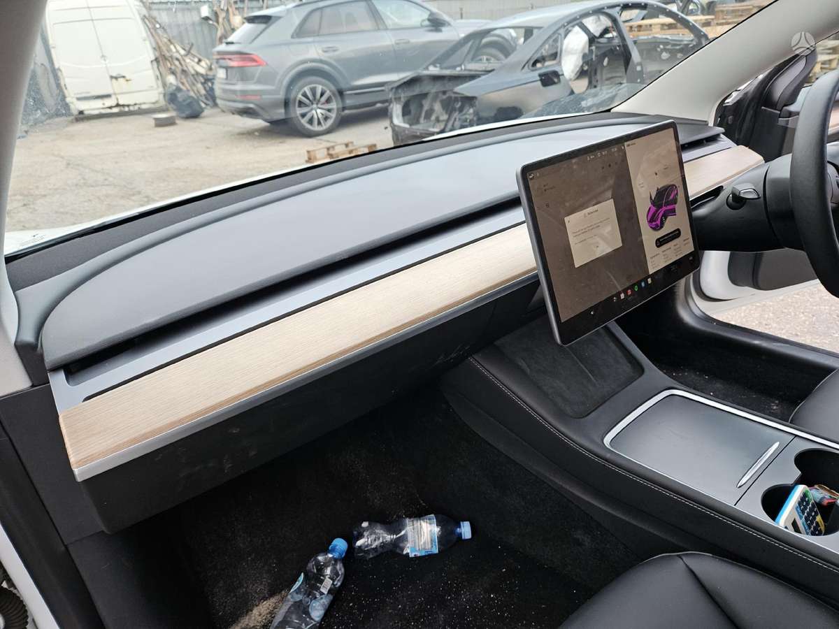 Tesla Model 3 Rida 49 000km