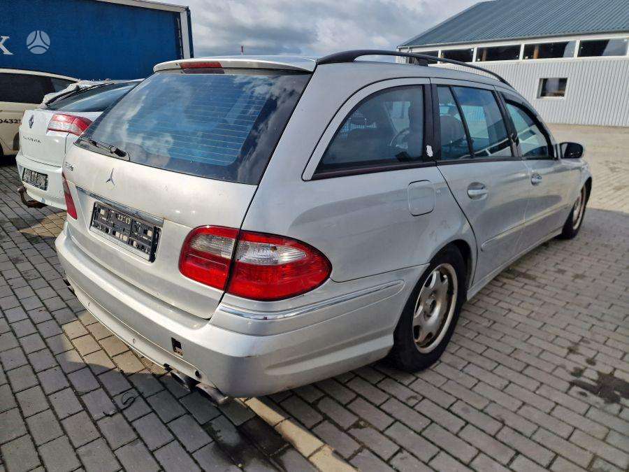 Mercedes-Benz E320 по частям
