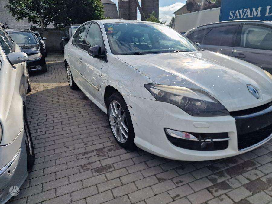 Renault Laguna по частям. Variklio defektas