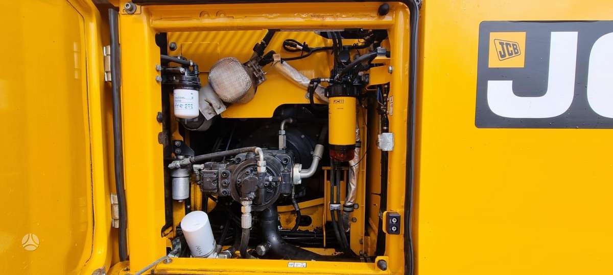 JCB 220X LC, ekskavatoriai