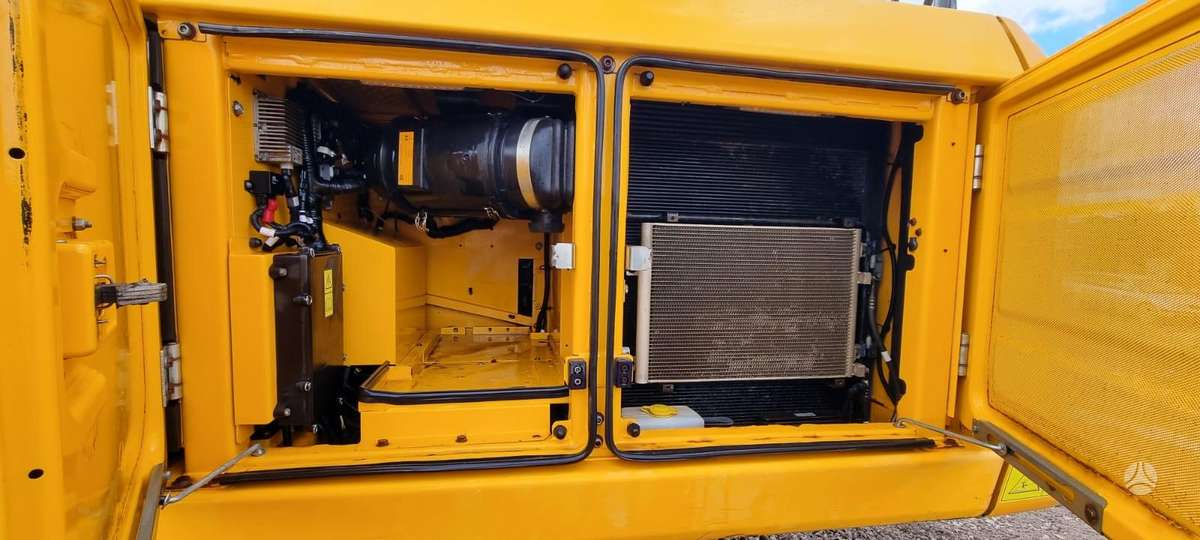 JCB 220X LC, excavator