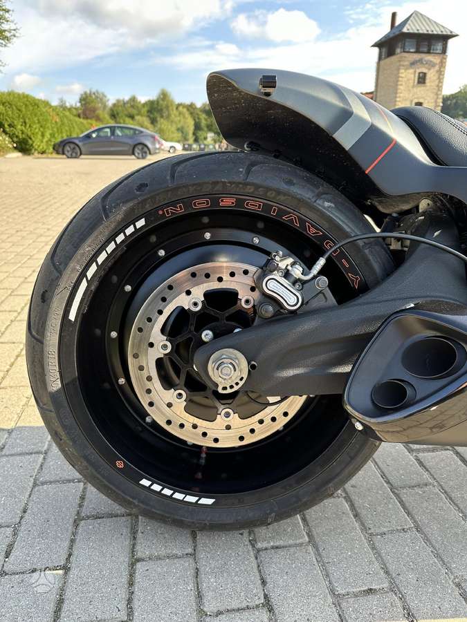 Harley-Davidson FXDR 1800cc, чопперы / круизеры / custom