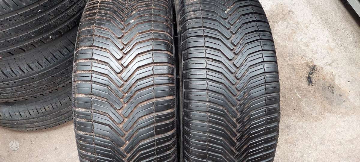 Michelin, всесезонные 215/55 R17