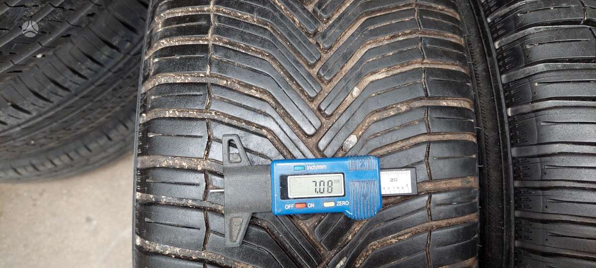 Michelin, всесезонные 215/55 R17
