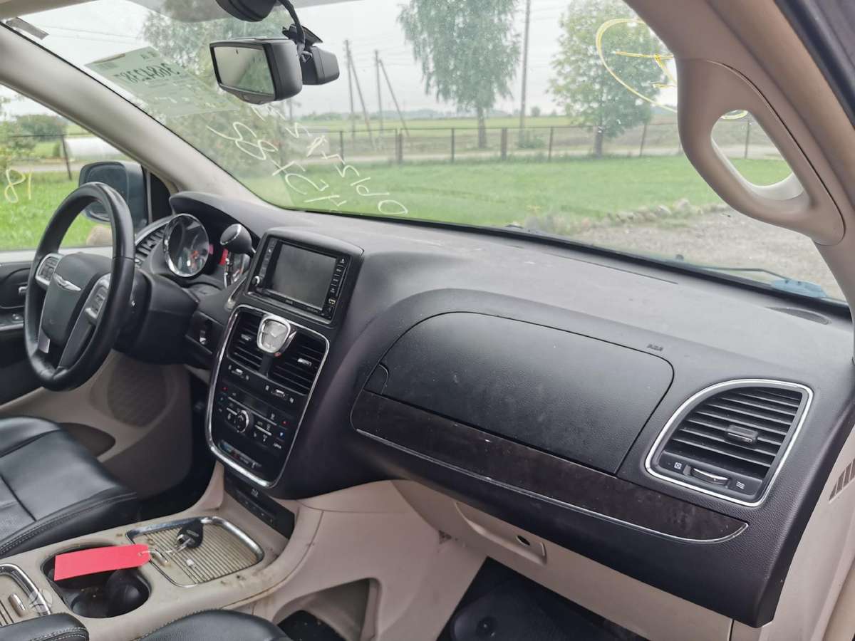 Chrysler Town & Country
