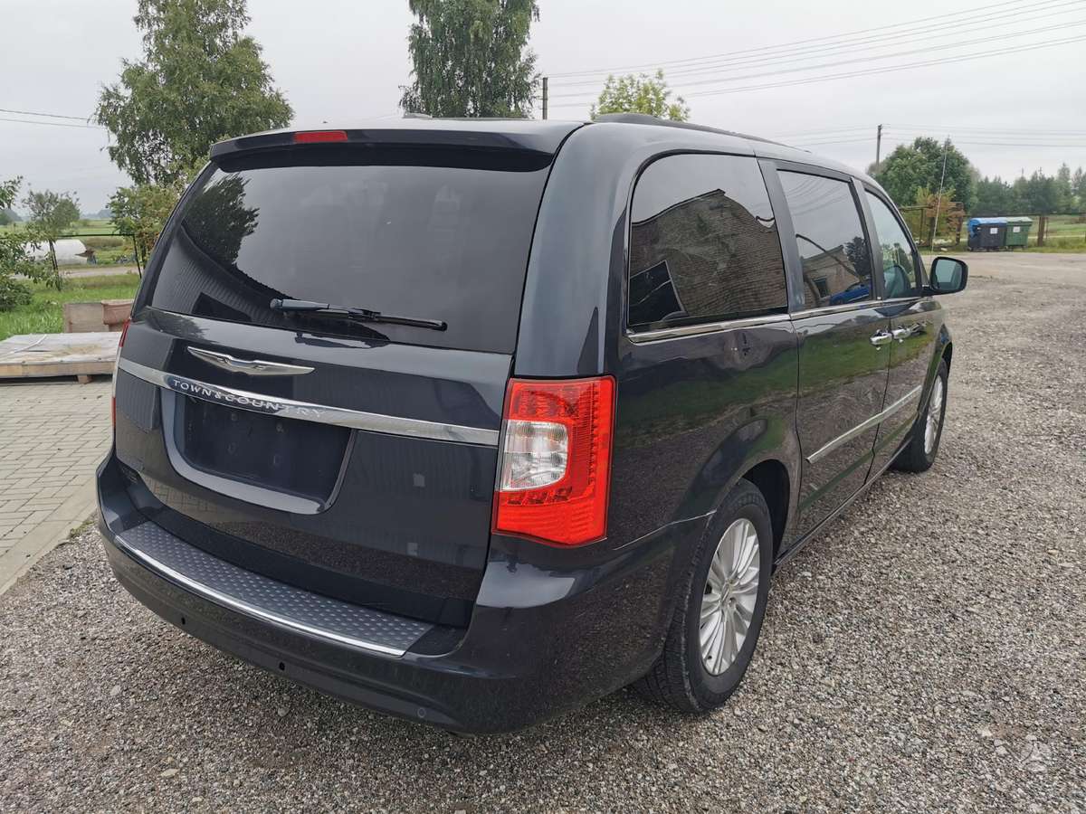 Chrysler Town & Country