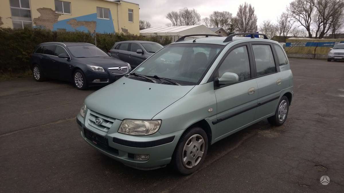 Hyundai Matrix dalimis