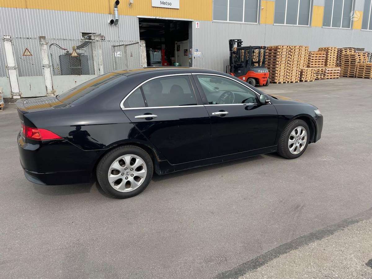 Honda Accord for parts