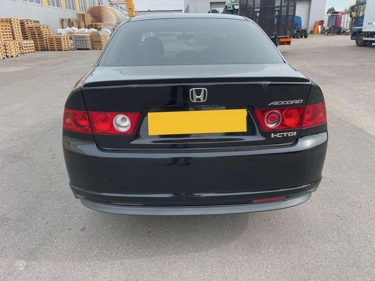 Honda Accord dalimis