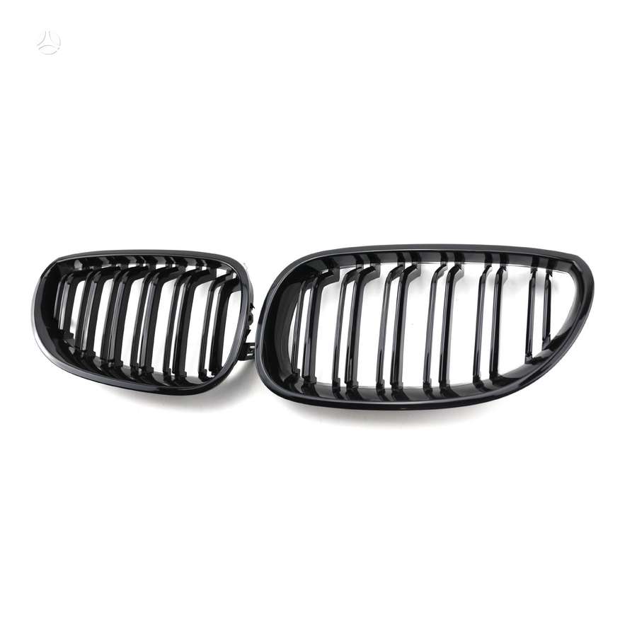 BMW E60-E61 (03-10) juodos, blizgios, dvigubos grotelės