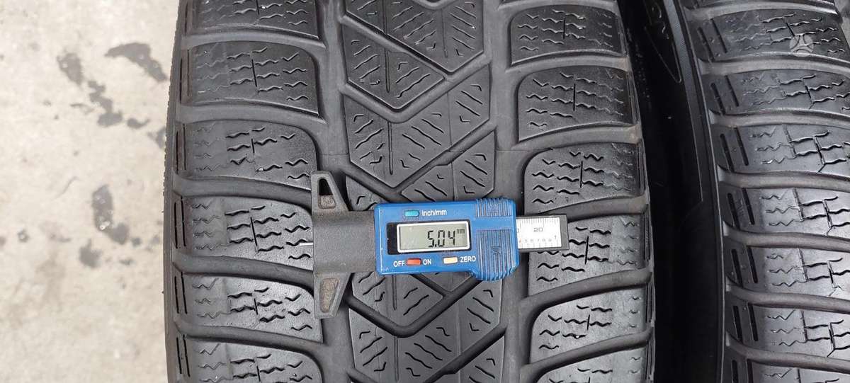 Pirelli, winter 235/45 R19