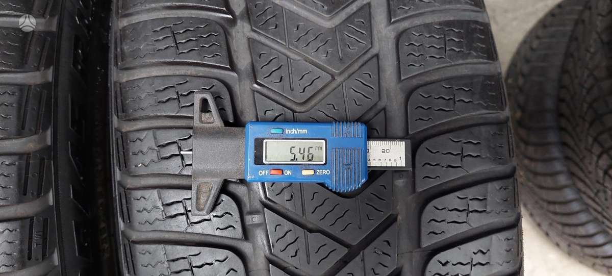 Pirelli, žieminės 235/45 R19