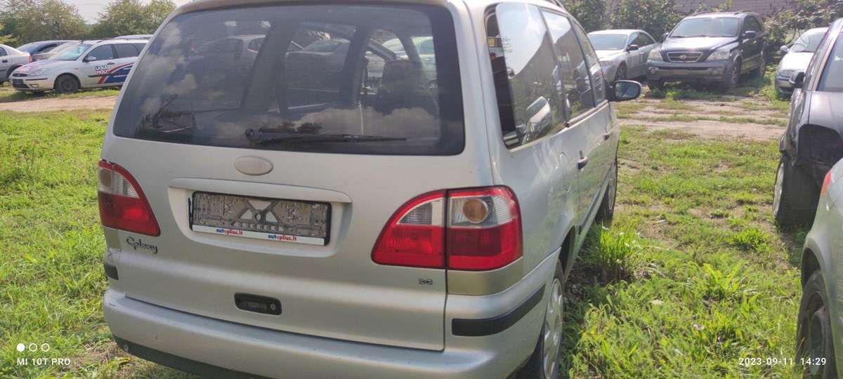 Ford Galaxy for parts