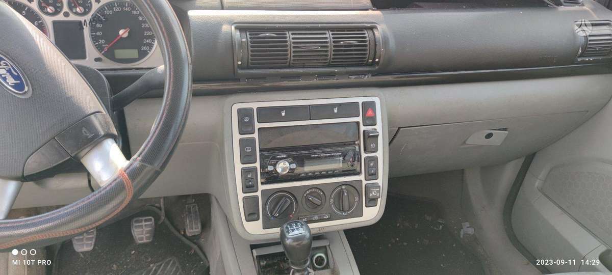 Ford Galaxy dalimis