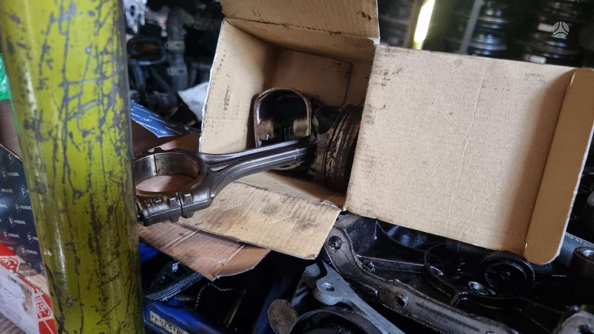 Volkswagen Golf Plus детали двигателя