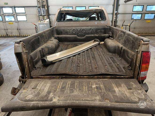 Toyota Hilux for parts