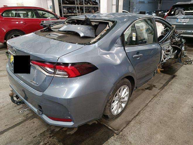 Toyota Corolla dalimis