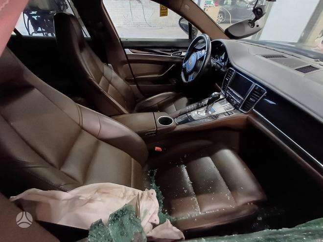 Porsche Panamera for parts