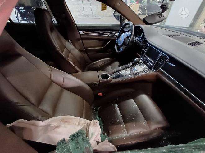 Porsche Panamera по частям