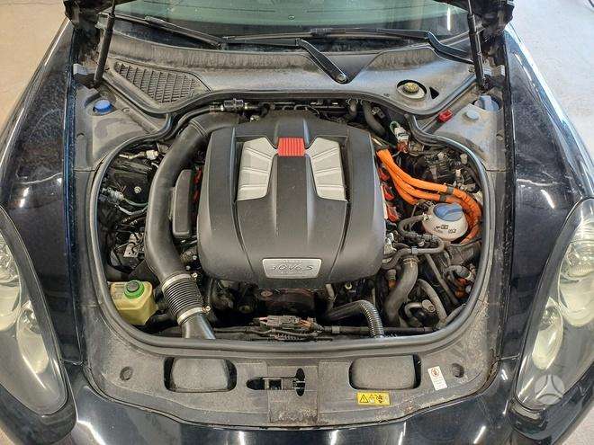Porsche Panamera по частям