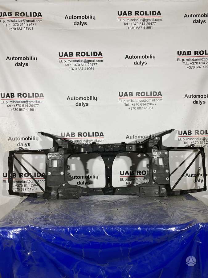 Tesla Model S body parts