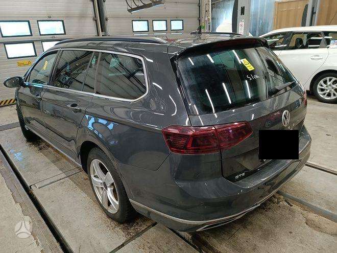 Volkswagen Passat for parts