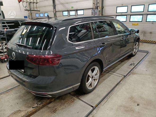 Volkswagen Passat for parts