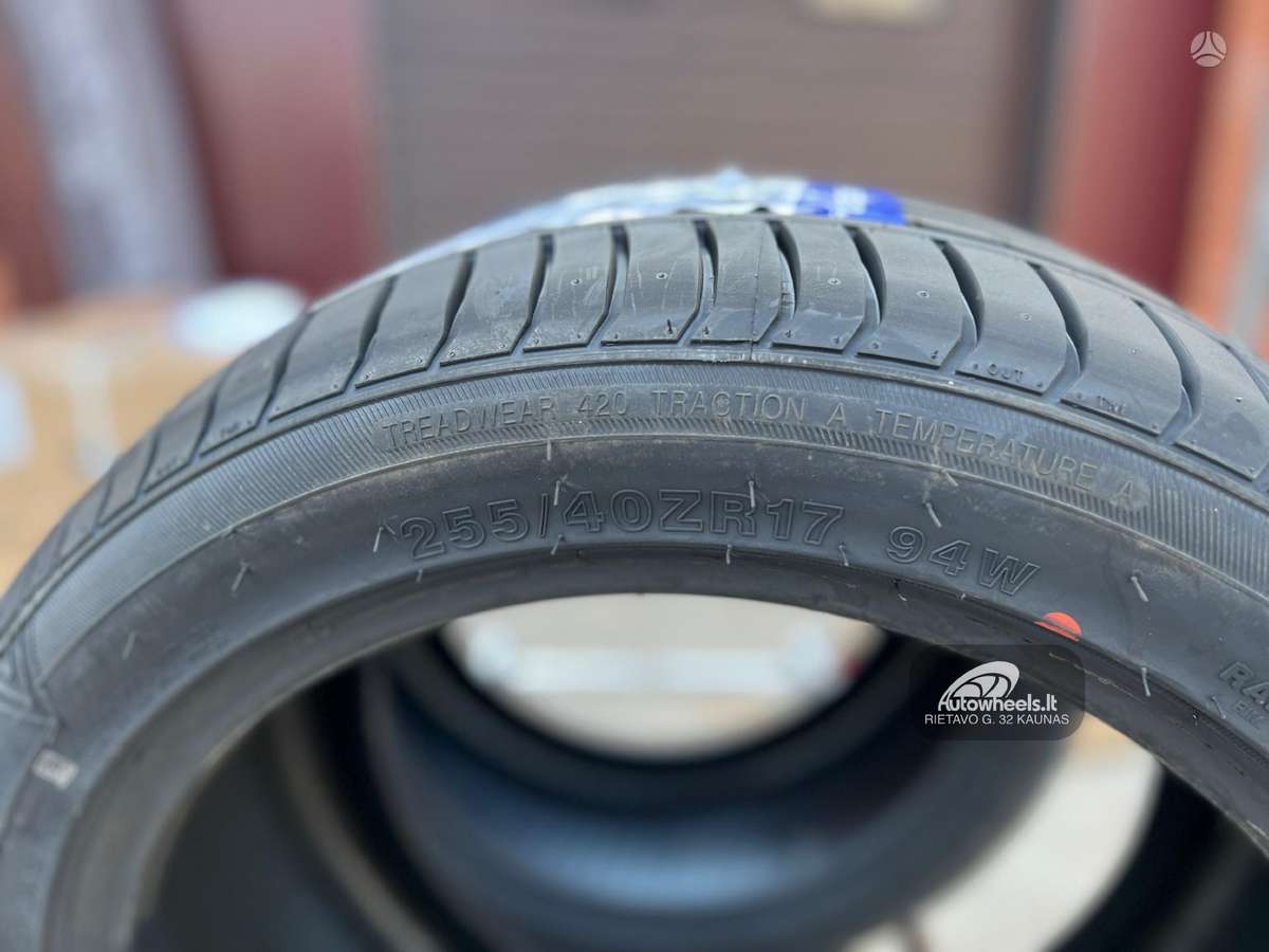 Winrun R330, летние 255/40 R17